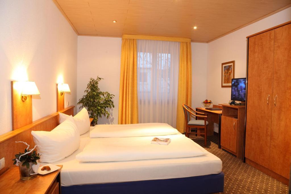 Garni-Hotel Goldenes Lamm Speyer Rum bild